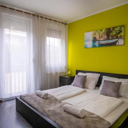 Myflat Apartment *